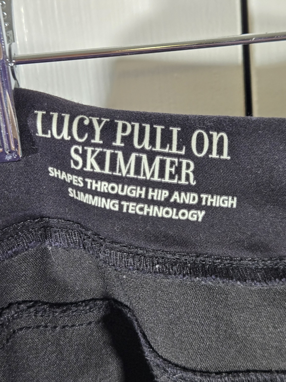 SoundStyle Lucy Pull-On Skimmer Capri Pants Women’s 1X Black Stretch - Picture 7 of 7